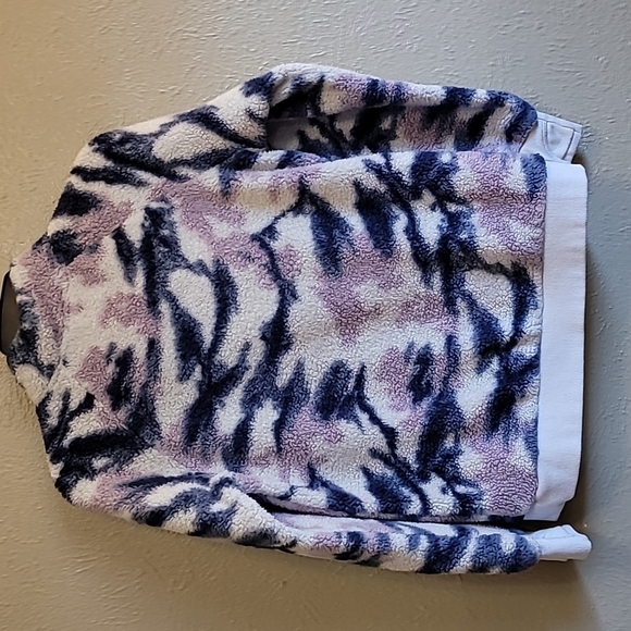 Athleta Girls Sherpa Half Zip Sweater watercolor Soft collared Size: XL/14 - Picture 8 of 16